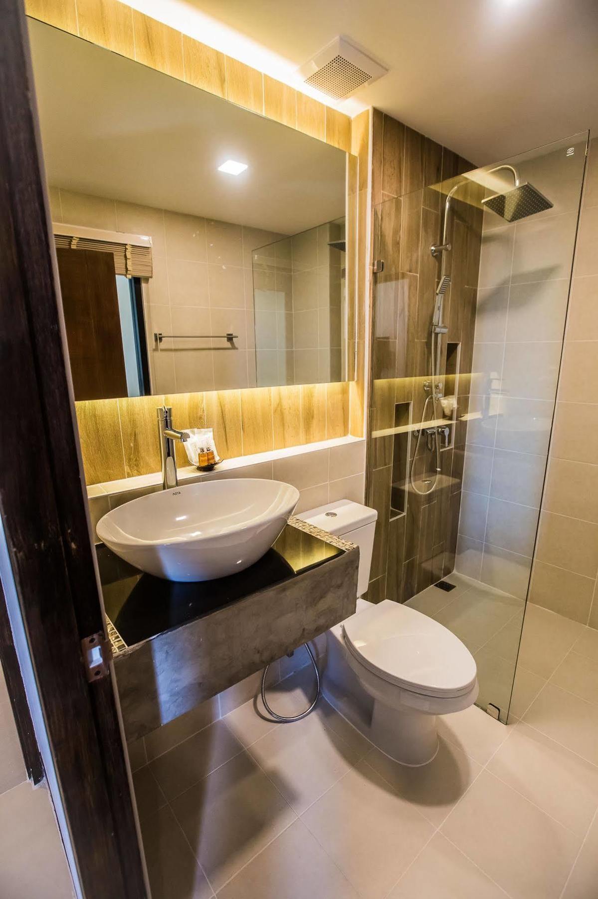 C Hotel Boutique And Comfort Chiang Mai Exteriör bild