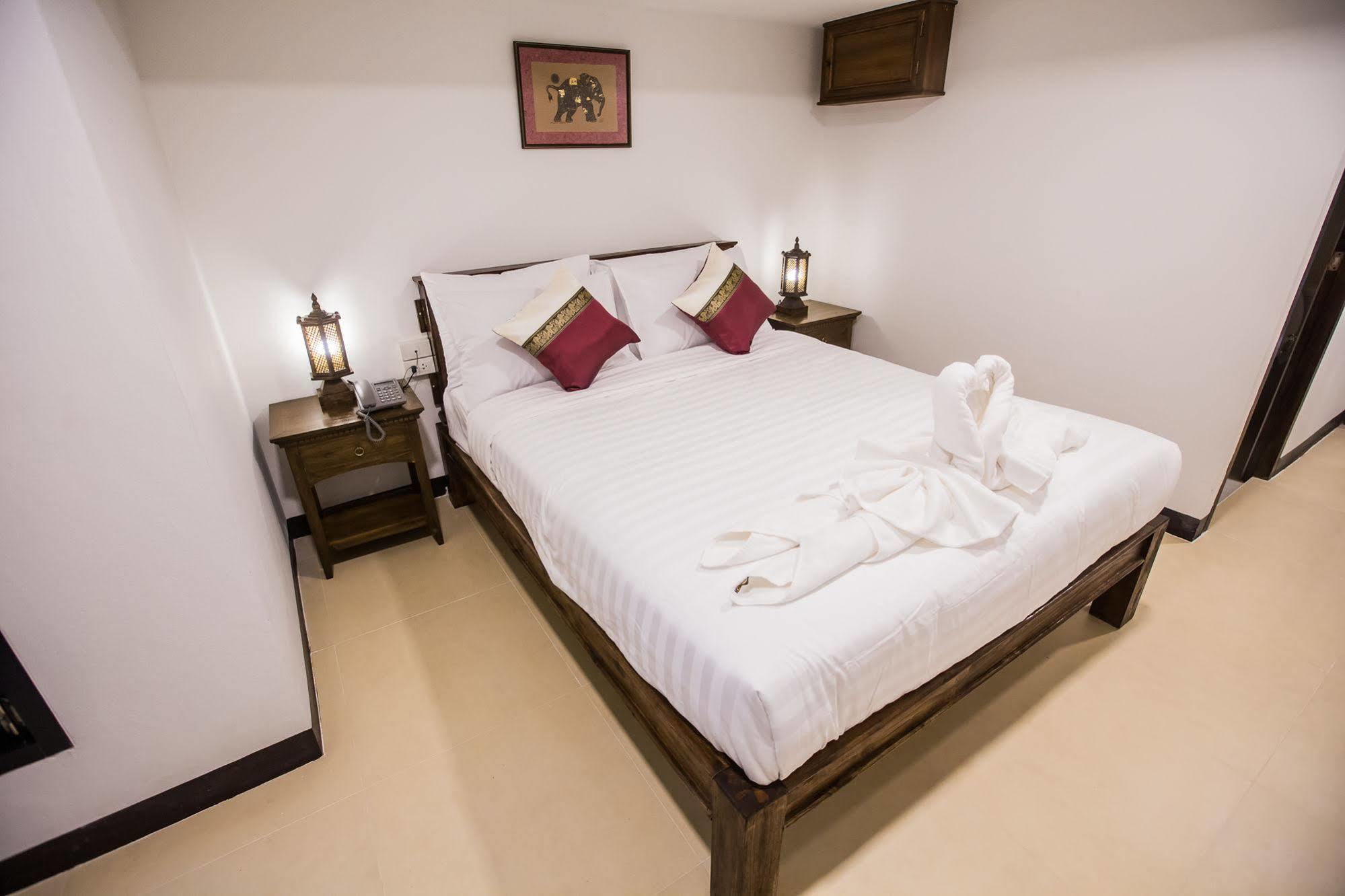 C Hotel Boutique And Comfort Chiang Mai Exteriör bild