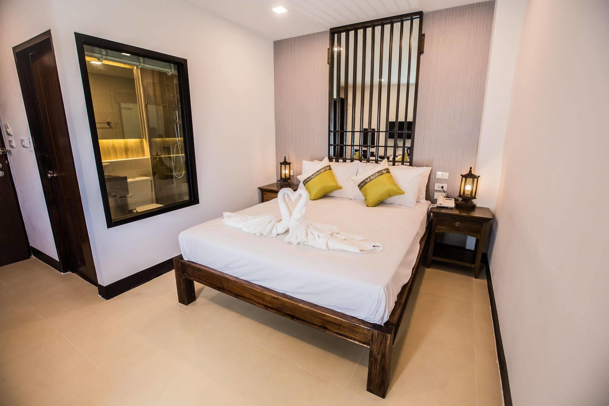 C Hotel Boutique And Comfort Chiang Mai Exteriör bild